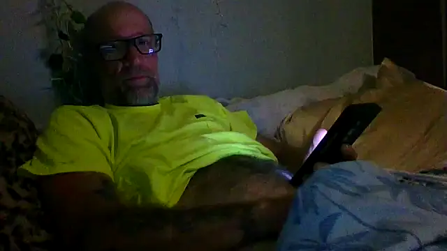 Snapshot of tittycum3636 chatting on July 20, 4:05 am tittycum3636 online show from July 20, 4:05 am