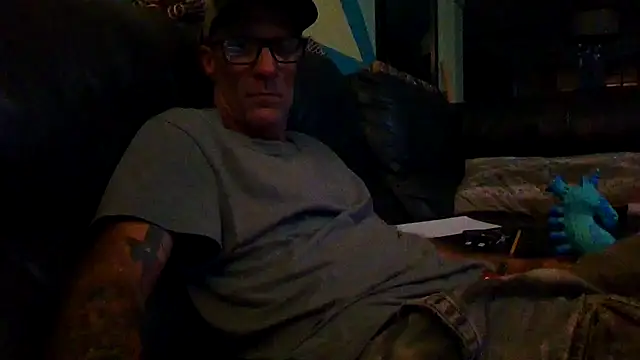 Snapshot of tittycum3636 chatting on July 22, 6:05 am tittycum3636 online show from July 22, 6:05 am