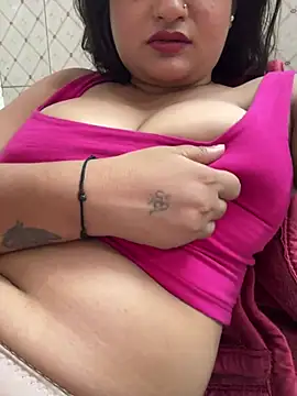 Curvy Anaya online show from April 25, 5:43 am