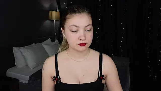 Angel  Grace online show from April 20, 12:13 am