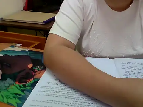 Sarah no land online show from April 24, 3:20 am