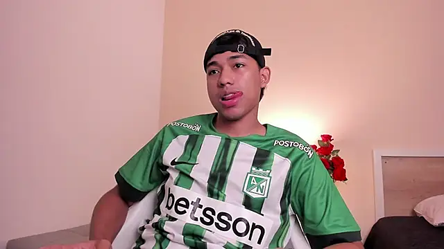 AustinTowers online show from March 4, 9:32 pm