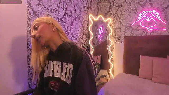 IRINA TAY1 online show from March 2, 4:03 am