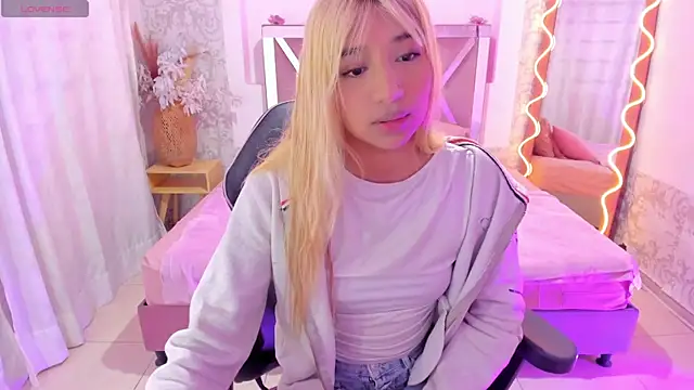 IRINA TAY1 online show from April 20, 3:20 am