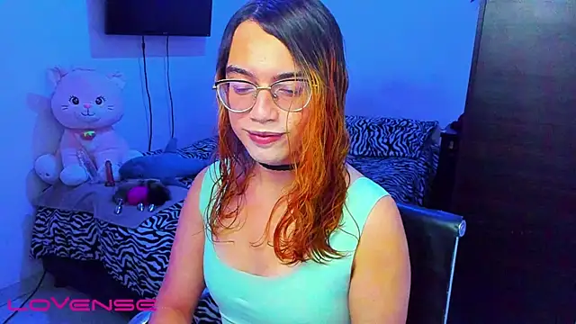 lillykittyyy online show from January 14, 9:09 pm