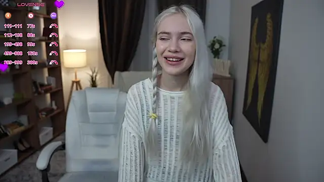 KristalCrowner online show from March 11, 7:20 pm