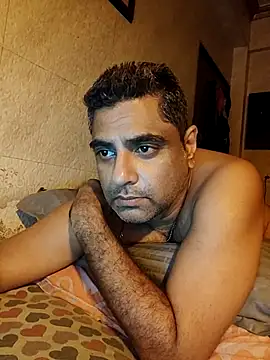 Snapshot of hardnhornybull chatting on July 28, 7:39 pm hardnhornybull online show from July 28, 7:39 pm