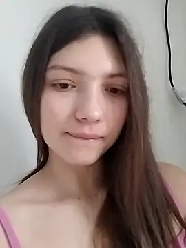 LunaTori456 online show from January 8, 9:00 am