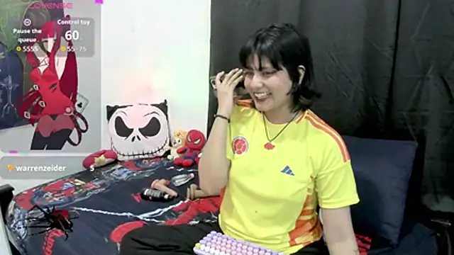 Snapshot of natsumixx chatting on June 24, 5:39 am natsumixx online show from June 24, 5:39 am