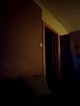 Snapshot of mishell26pc chatting on April 6, 9:49 pm mishell26pc online show from April 6, 9:49 pm