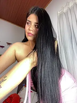 sophyy white online show from June 8, 5:30 am