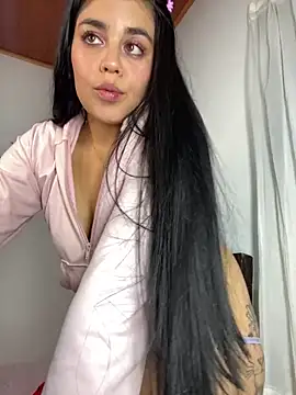 sophyy white online show from June 14, 6:04 am