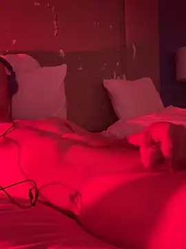 cloudyplay661 online show from March 19, 11:53 pm