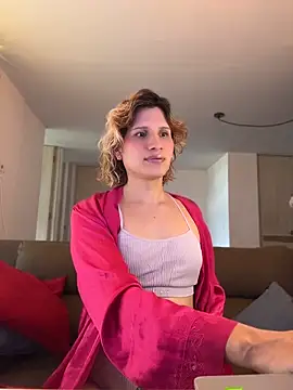 Snapshot of milablossom01 chatting on May 24, 4:45 pm milablossom01 online show from May 24, 4:45 pm