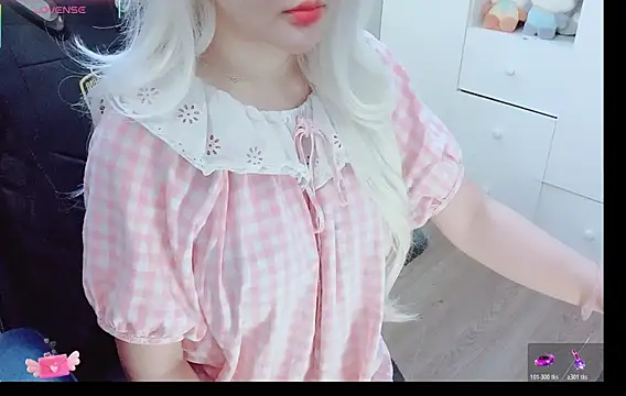 Junnatalie   online show from March 26, 9:09 pm