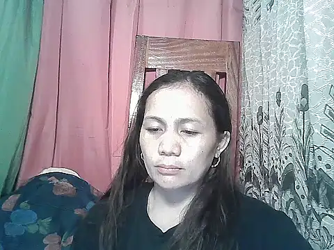 prettymomma24xx online show from April 1, 1:34 pm