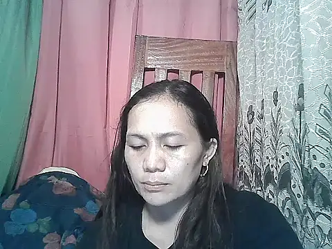 prettymomma24xx online show from April 1, 1:41 pm