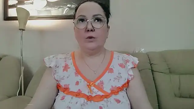 infinity loveliness online show from April 11, 7:24 am