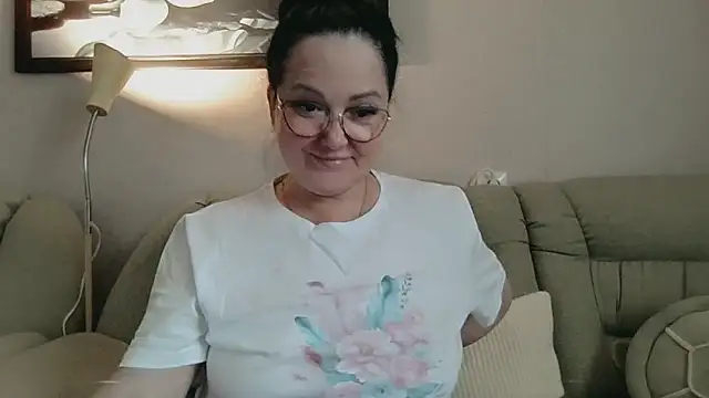 Snapshot of infinity_loveliness chatting on June 7, 5:22 am infinity loveliness online show from June 7, 5:22 am