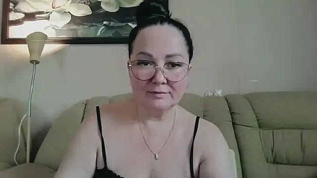 Snapshot of infinity_loveliness chatting on June 9, 6:03 am infinity loveliness online show from June 9, 6:03 am