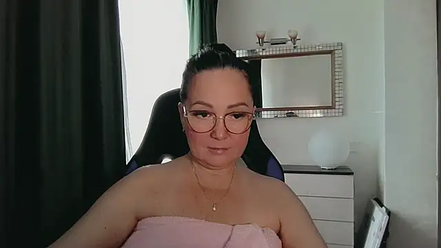 infinity loveliness online show from July 25, 8:34 am