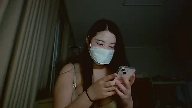 Snapshot of Ssun0612 chatting on February 26, 6:18 pm Ssun0612 online show from February 26, 6:18 pm