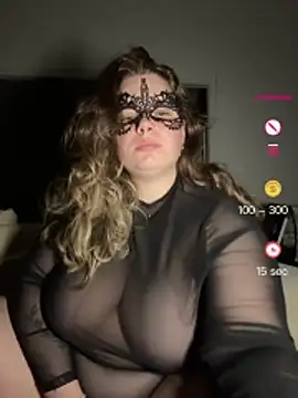 cherrylust12 online show from June 10, 11:46 pm