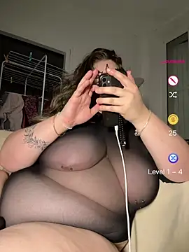 cherrylust12 online show from June 11, 12:32 am