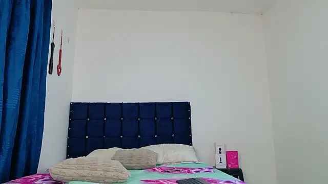 sweet posionx online show from March 6, 10:06 pm