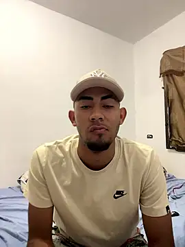 youngalexofficial online show from January 8, 12:02 am