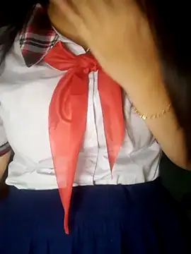 lina loveee online show from April 6, 6:09 pm