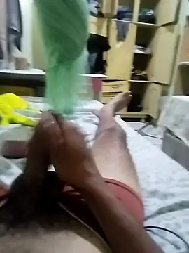 Snapshot of Novinhoxxx chatting on February 16, 5:53 pm Novinhoxxx online show from February 16, 5:53 pm