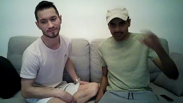 batschi0512 online show from January 18, 4:05 am