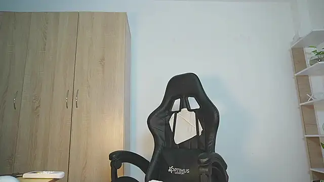 celestes777 online show from April 18, 7:51 pm