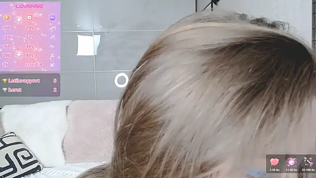 KarolinaLiss online show from March 11, 6:25 pm