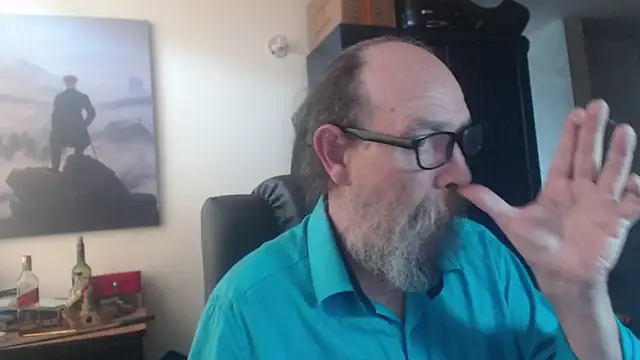 Uncle Hottie online show from June 16, 3:03 pm