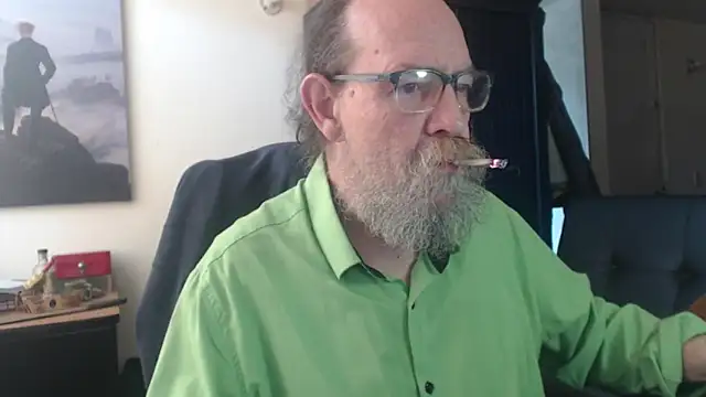 Uncle Hottie online show from June 25, 3:27 pm
