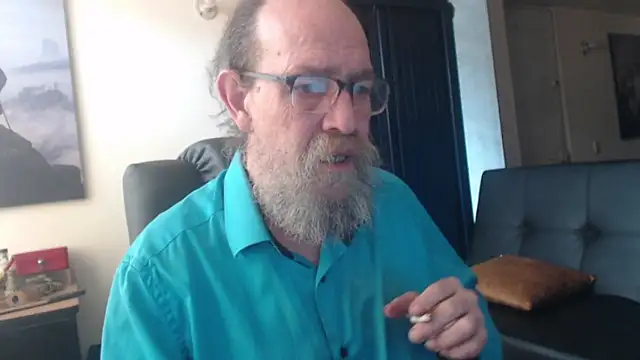 Uncle Hottie online show from July 2, 3:18 pm