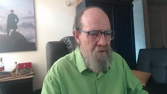 Uncle Hottie online show from July 3, 4:57 pm