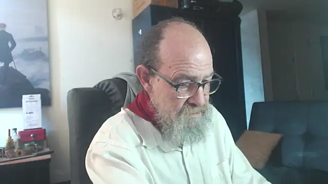Uncle Hottie online show from July 7, 3:27 pm