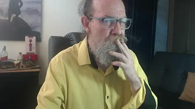 Uncle Hottie online show from July 21, 3:36 pm