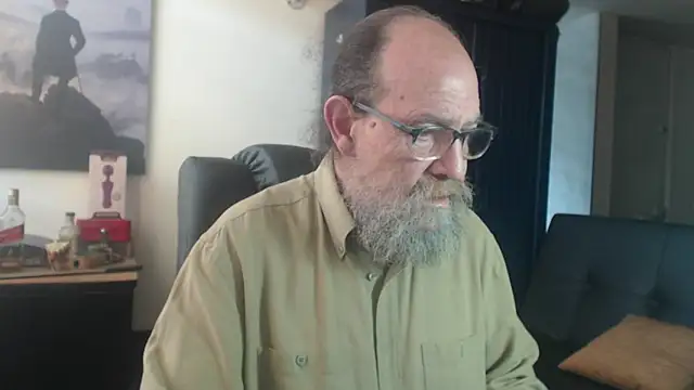 Uncle Hottie online show from July 22, 3:59 pm