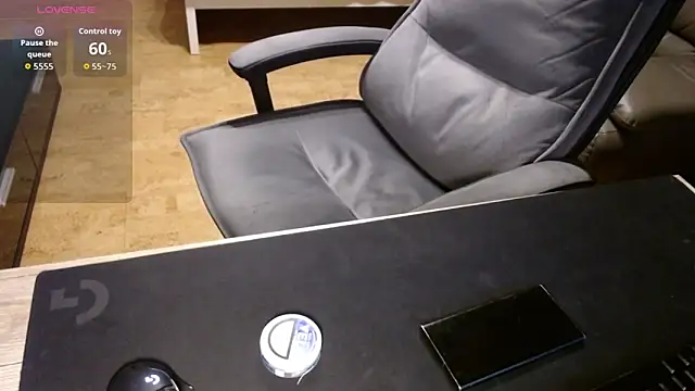 sensualman90 online show from January 16, 12:03 am