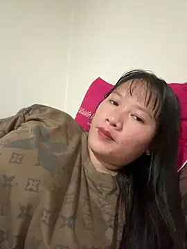 Snapshot of Suni-ii chatting on May 13, 2:53 am Suni-ii online show from May 13, 2:53 am