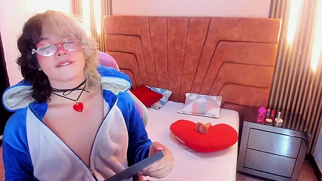 Hunter todd online show from January 7, 4:15 am