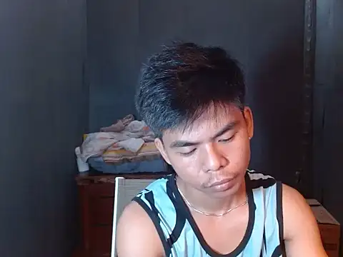 pinoymonstercock xx online show from May 18, 7:36 am