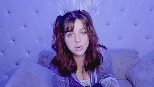 MilkyPop  online show from March 6, 9:28 am