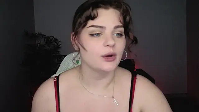 MilkyPop  online show from April 18, 9:24 am