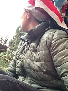 hinicky-0 online show from February 9, 9:46 am