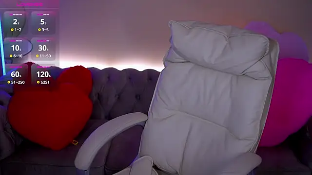 AlexaFleur online show from February 18, 1:51 pm